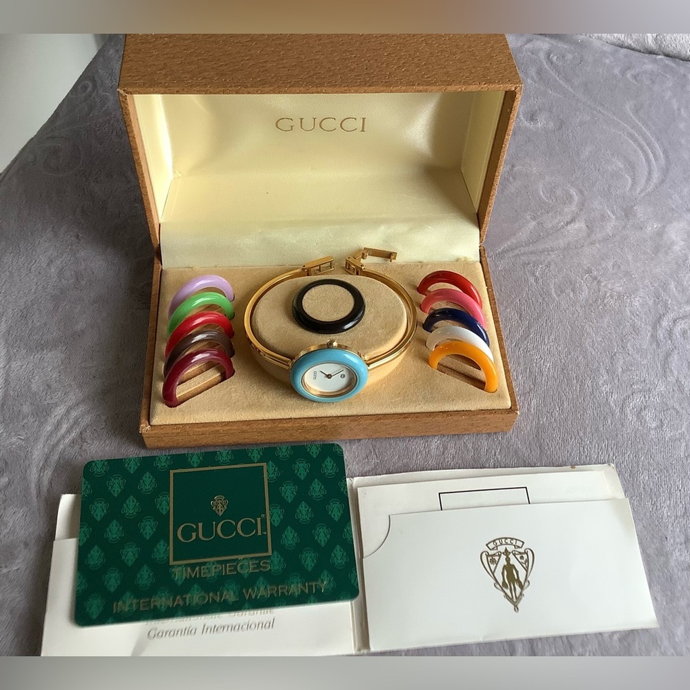 Authentic Gucci Bangle Watch With Interchangeable… - image 1